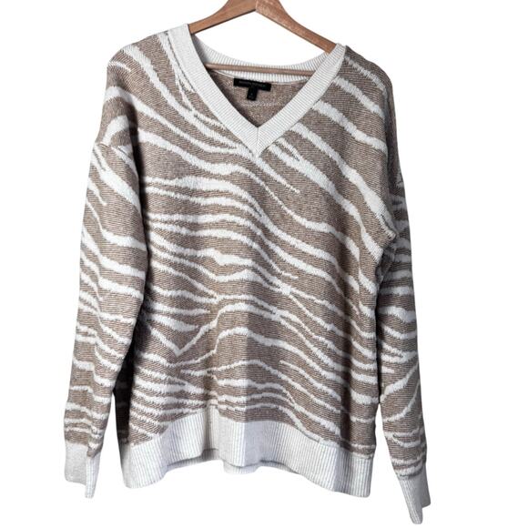 Banana Republic Factory Sweaters - Banana Republic Factory Animal Print Sweater Large Tan Cream Zebra V-Neck